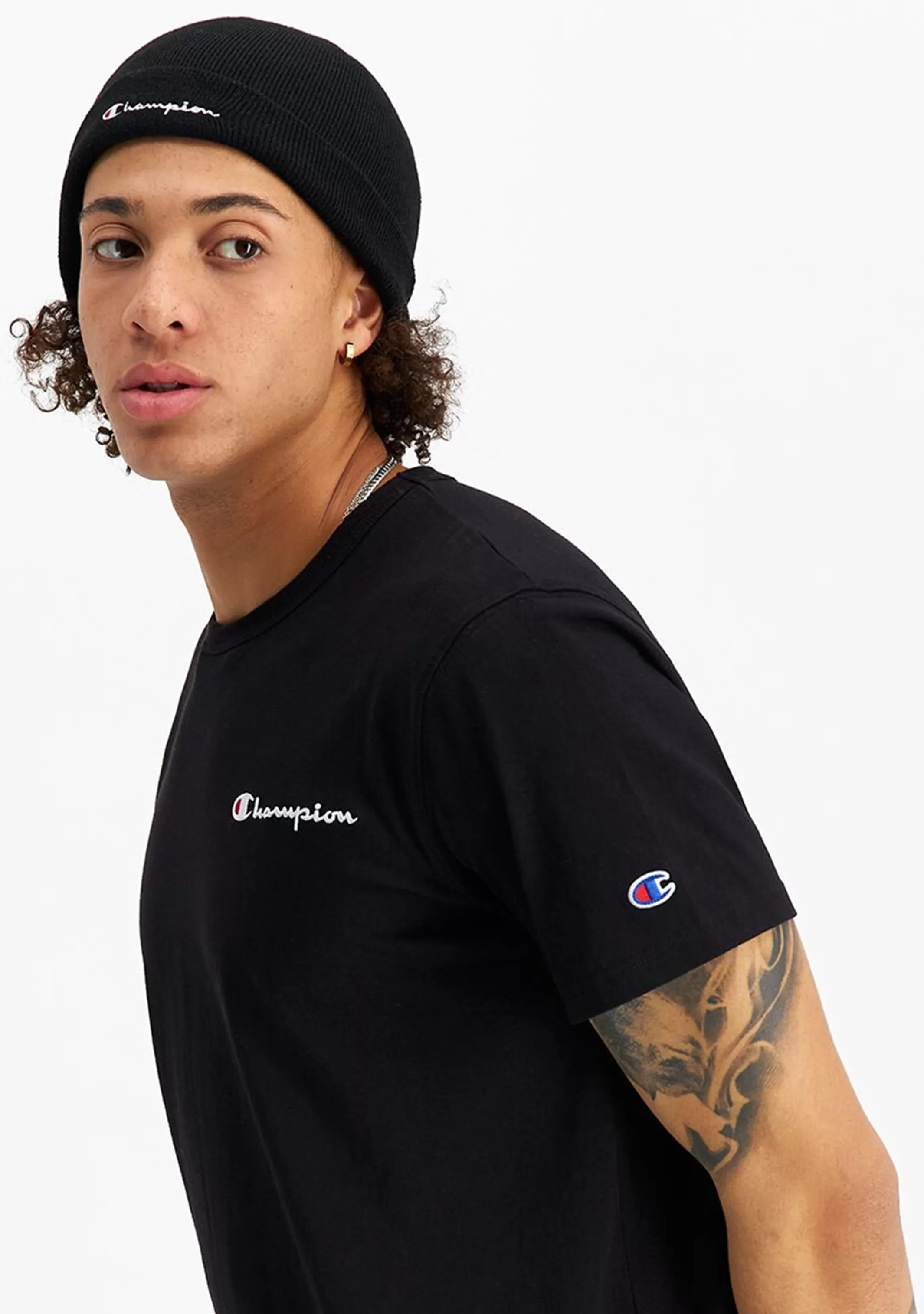 Champion Unisex Active Script Beanie <BR> ZYR8N BLACK