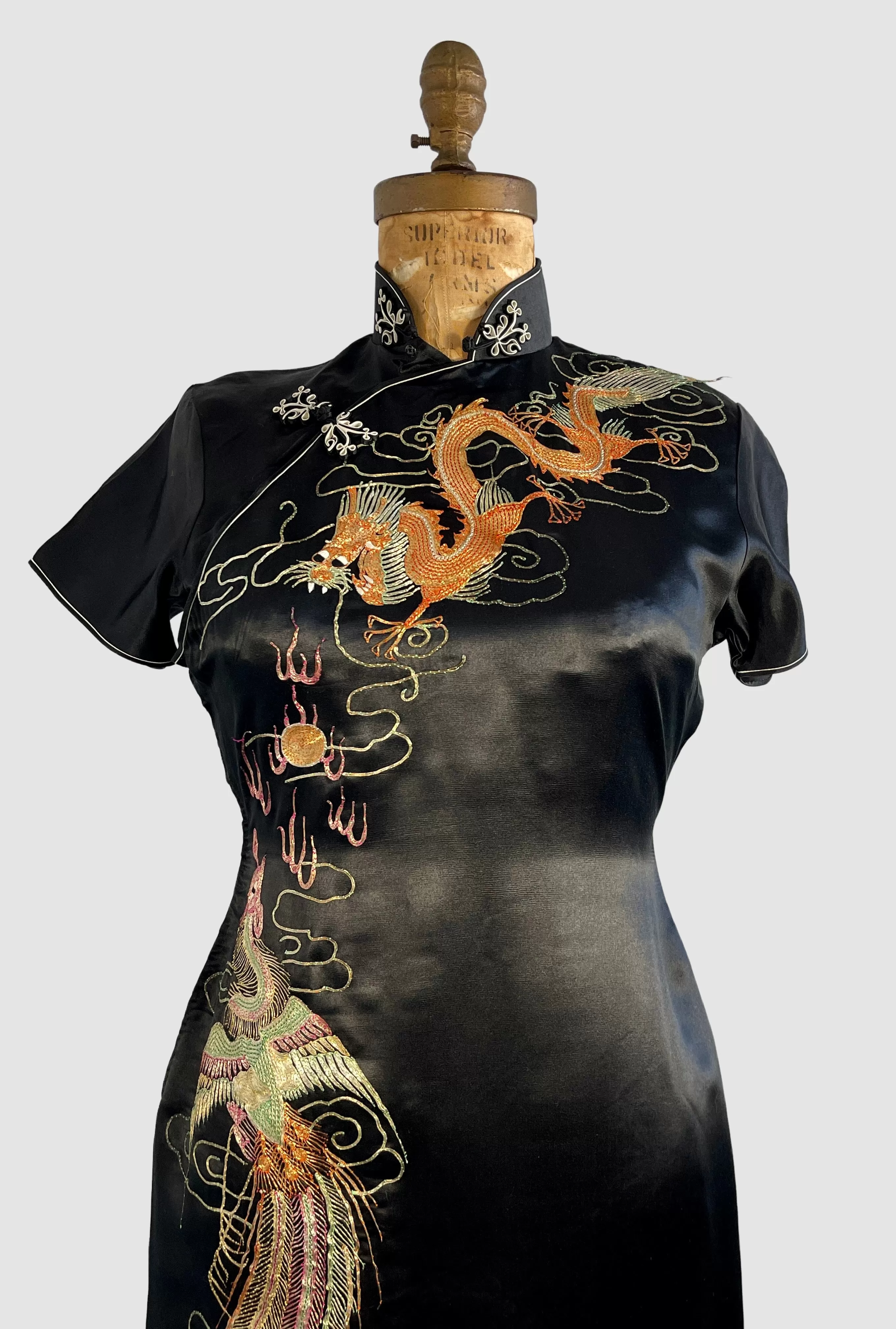 DRAGON AND PHOENIX 40s Silk Embroidered Qipao Cheongsam  Small Medium