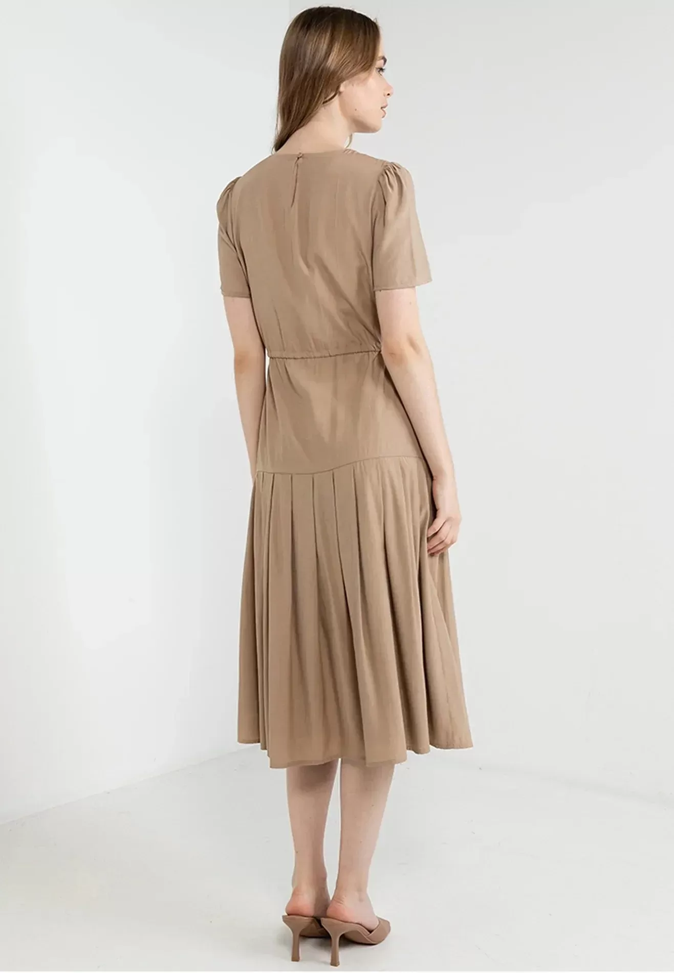 ELLE Apparel Elegance Drawstring Tiered Midi Dress