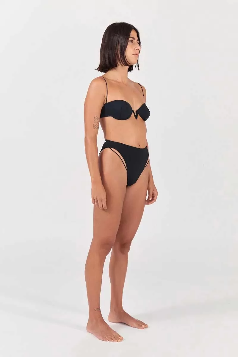 FINE STRAP WIRE BALCONETTE TOP-BLACK