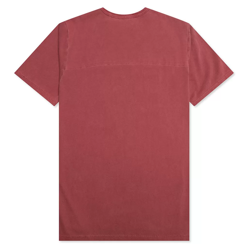 Kelven II Tee - Pigment Red