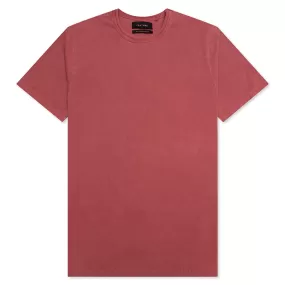 Kelven II Tee - Pigment Red