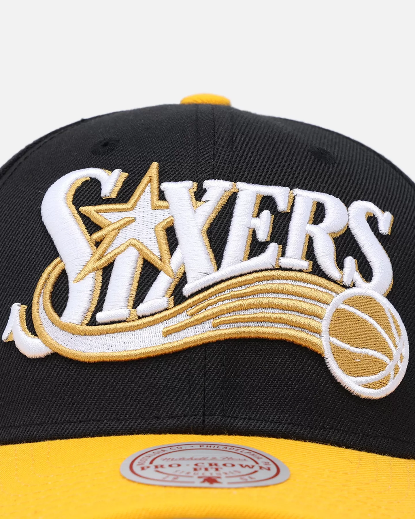 Mitchell & Ness Philadelphia 76ers Enter The Dragon Pro Crown Snapback Black/Ochre