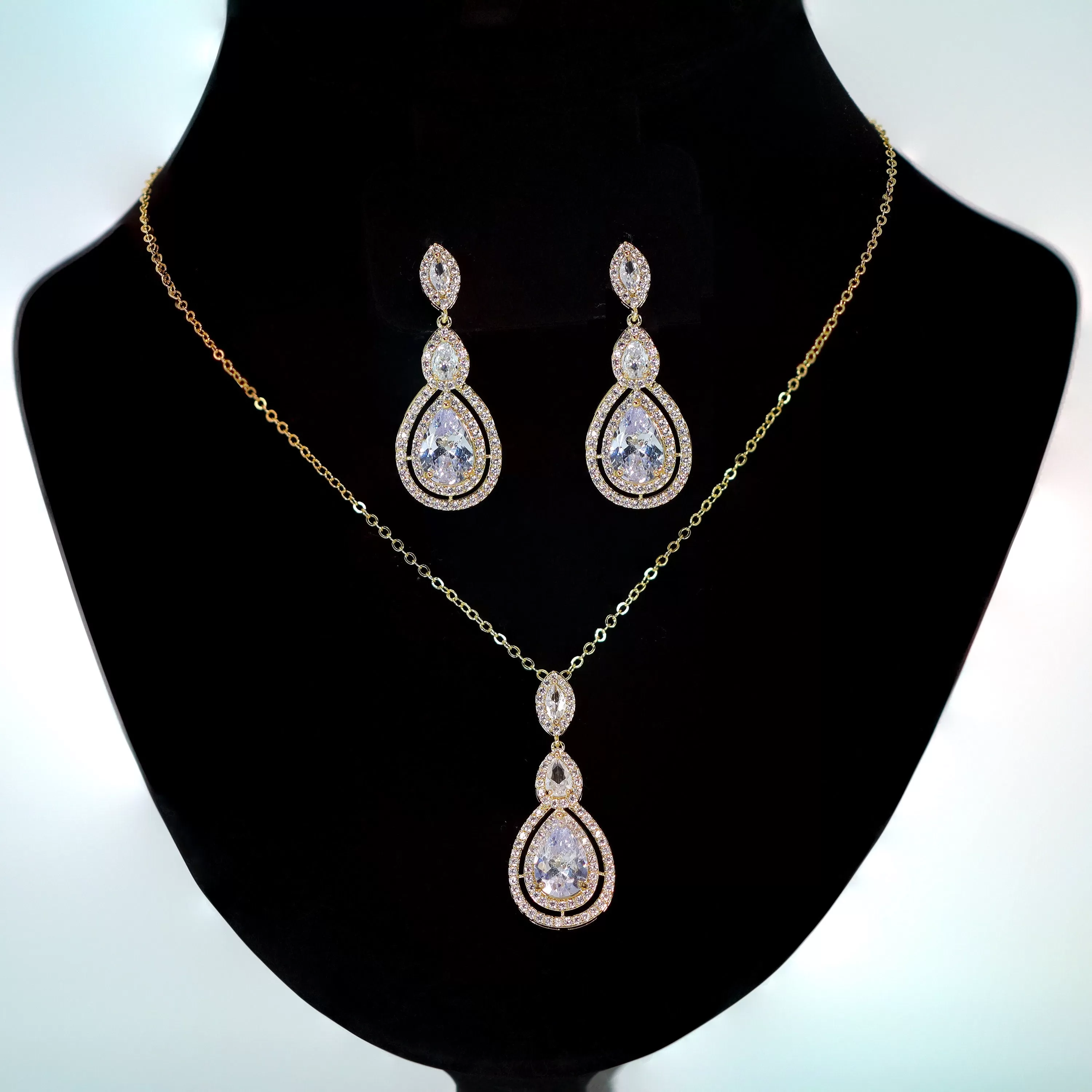 Swarovski Crystal Dainty Tear Drop Necklace , Bridal Jewelry, Bridal Earrings And Necklace, Statement Earrings Cz, Necklace Set